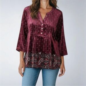 Croft & Barrow Top Women Medium Burgundy Velvet Velour Paisley Pintuck Tunic